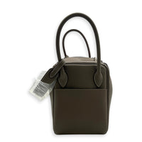 Lindy 26 Etoupe Shoulder Bag in Clemence, Palladium hardware