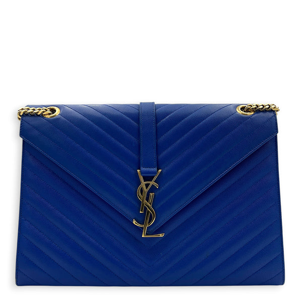 Envelope Shoulder Bag Large Electric Blue in Caviar Leather, Gold hardware