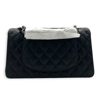 Classic Double Flap Medium Black Shoulder Bag in Caviar Leather, Silver hardware