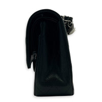 Classic Double Flap Medium Black Shoulder Bag in Caviar Leather, Silver hardware