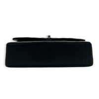 Classic Double Flap Medium Black Shoulder Bag in Caviar Leather, Silver hardware
