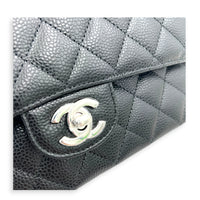 Classic Double Flap Medium Black Shoulder Bag in Caviar Leather, Silver hardware