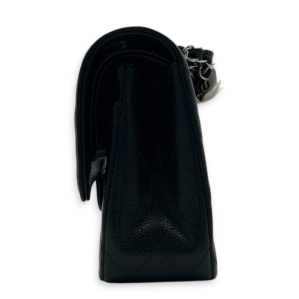 Classic Double Flap Shoulder Bag Medium Black in Caviar Leather, Silver hardware