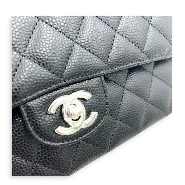 Classic Double Flap Shoulder Bag Medium Black in Caviar Leather, Silver hardware