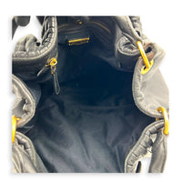 Pleaty Shoulder Bag Black in Nappa Leather, Gold hardware