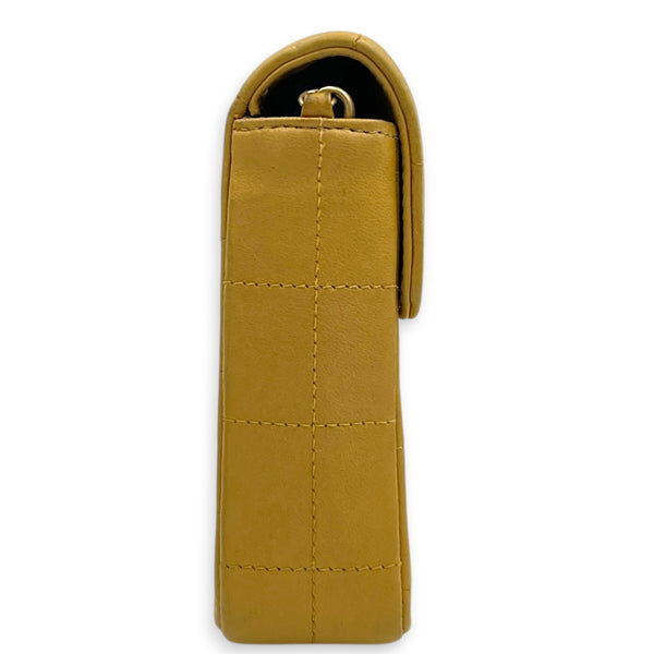 Chocolate Bar Beige Shoulder Bag in Lambskin, Gold hardware