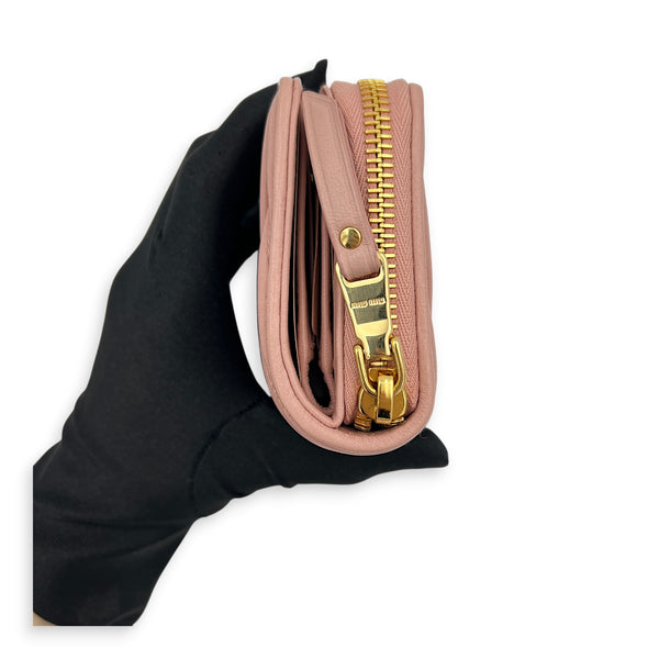 Matelassé Powder Pink Wallet in Nappa Leather, Gold hardware