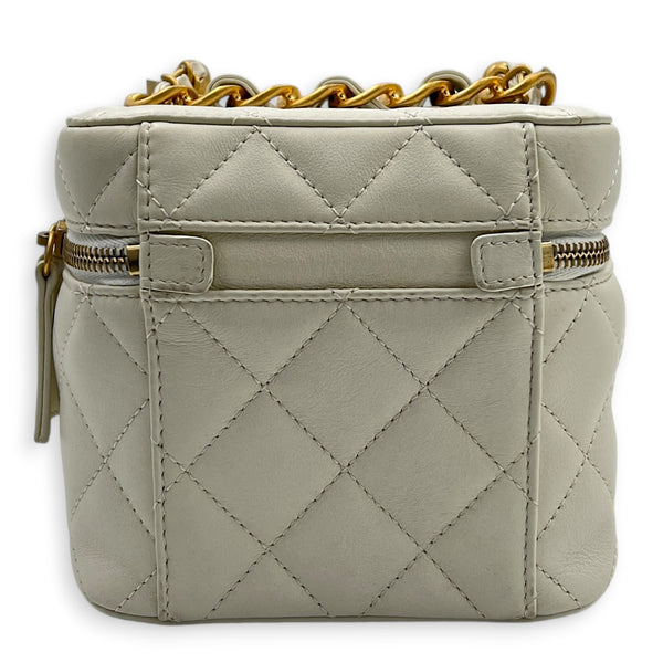 22S Chain Bar Quilted White Vanity Bag in Lambskin, Gold hardware