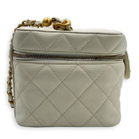 22S Chain Bar Quilted White Vanity Bag in Lambskin, Gold hardware