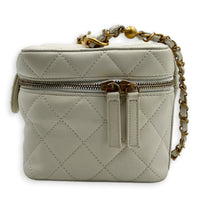 22S Chain Bar Quilted White Vanity Bag in Lambskin, Gold hardware