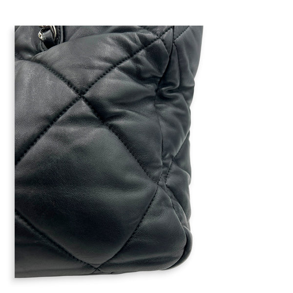 C19 Black Tote Bag in Lambskin, Mixed hardware