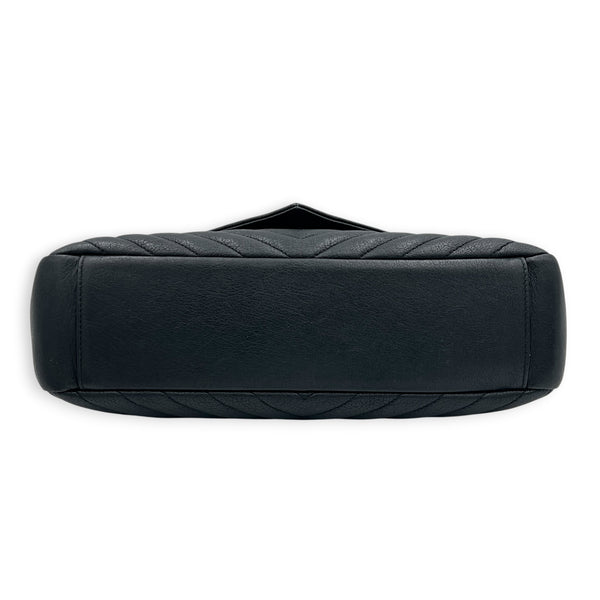 College Black Shoulder Bag in Calfskin, Ruthenium hardware