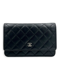 Classic Wallet On Chain Black in Lambskin, Silver hardware