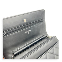 Classic Wallet On Chain Black in Lambskin, Silver hardware