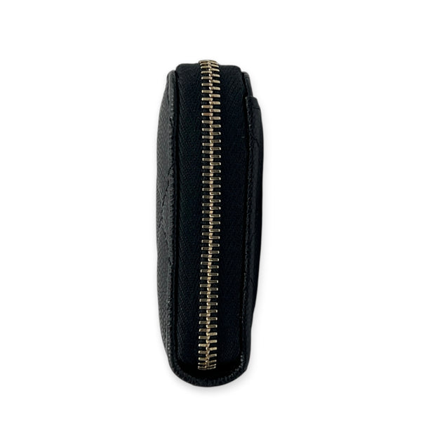 Classic Wallet Black in Caviar Leather, Gold hardware