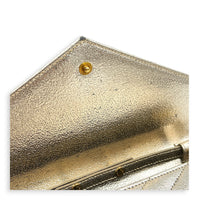 Cassandre Wallet On Chain 22cm Gold in Metallic, Gold hardware