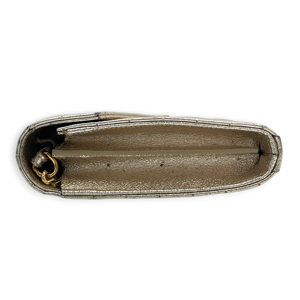 Cassandre Wallet On Chain 22cm Gold in Metallic, Gold hardware