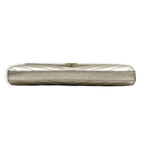 Cassandre Wallet On Chain 22cm Gold in Metallic, Gold hardware