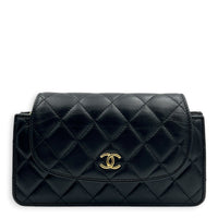 Accordion CC Wallet On Chain Black in Lambskin, Gold hardware