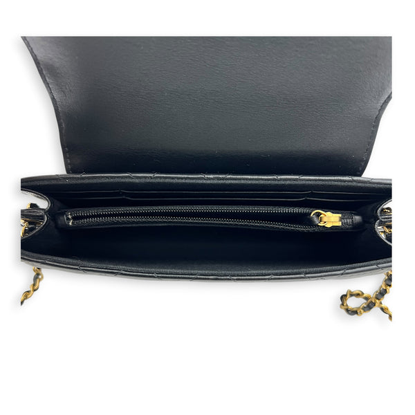 Accordion CC Wallet On Chain Black in Lambskin, Gold hardware