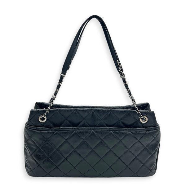 Timeless CC Tote Bag Large Black in Caviar Leather, Silver hardware