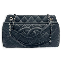 Timeless CC Tote Bag Large Black in Caviar Leather, Silver hardware