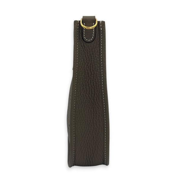 Evelyne Etoupe in Clemence, Gold hardware