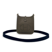 Evelyne Etoupe in Clemence, Gold hardware