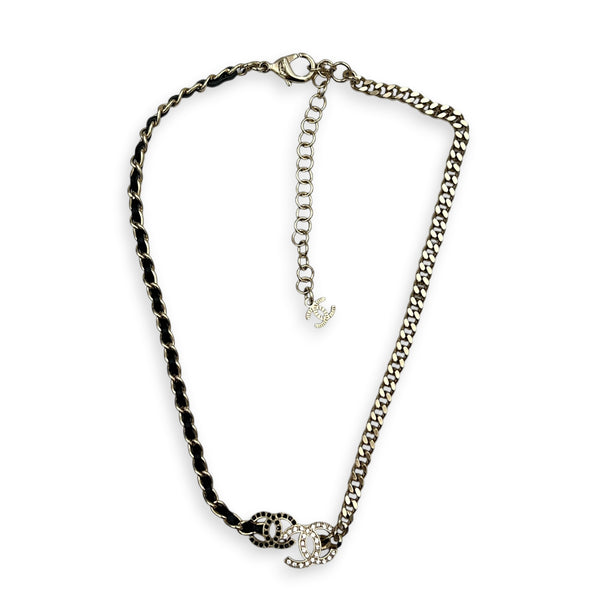 CC Gold Choker Necklace in Metal, Gold hardware