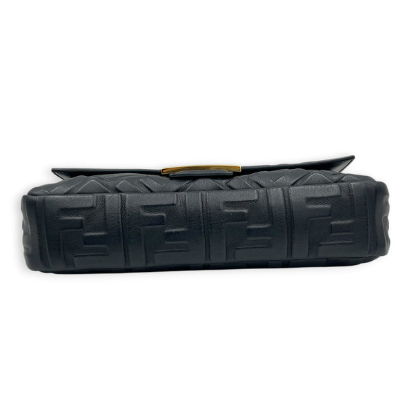 Baguette Shoulder Bag Black in Lambskin, Gold hardware