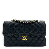 Classic Double Flap Shoulder Bag Black in Caviar Leather, Gold hardware