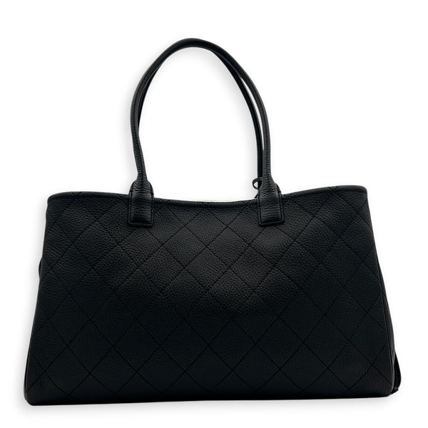 Urban Essential Black Tote Bag in Calfskin, Gold hardware