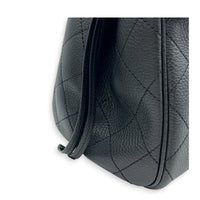 Urban Essential Black Tote Bag in Calfskin, Gold hardware