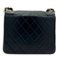 Vintage Flap Shoulder Bag Black in Lambskin, Gold hardware