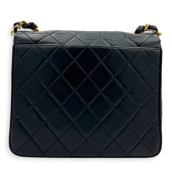 Vintage Flap Shoulder Bag Black in Lambskin, Gold hardware