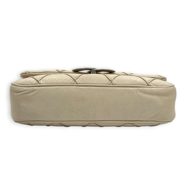CC Double Stitch White Shoulder Bag in Lambskin, Silver hardware