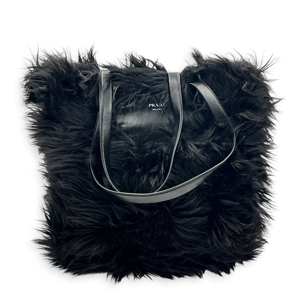 Fur Tote Bag Black in Faux Fur