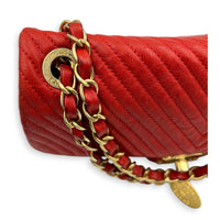 Chevron Seasonal Flap Red Shoulder Bag in Calfskin, Gold hardware