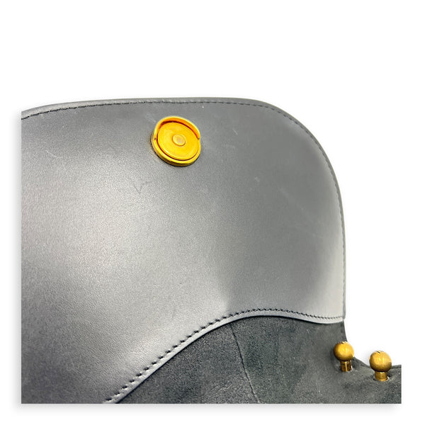 C’mon Crossbody Bag Black in Calfskin, Gold hardware