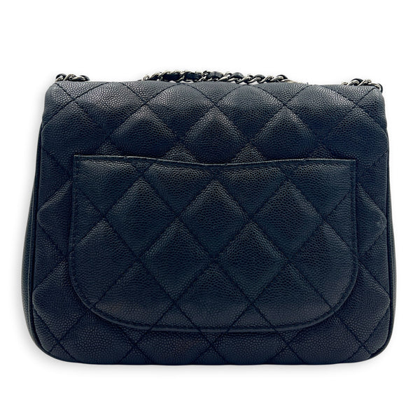 Urban Companion Shoulder Bag Black in Caviar Leather, Silver hardware