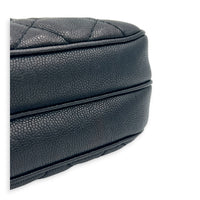 Urban Companion Shoulder Bag Black in Caviar Leather, Silver hardware