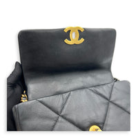 Flap Shoulder Bag Small Black in Lambskin, Mixed hardware