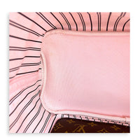 Neverfull Tote Bag MM Rose Ballerine in Monogram Coated Canvas, Gold hardware