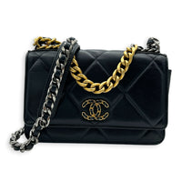 C19 Wallet On Chain Black in Lambskin, Mixed hardware