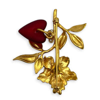 Heart Shape Brooch Gold, Gold hardware