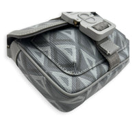 Hit The Road Crossbody Bag Grey in Coated Canvas, Palladium hardware