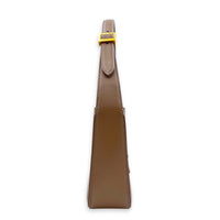 Le 5 A 7 Shoulder Bag Beige in Calfskin, Gold hardware