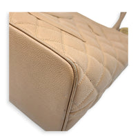 Medallion CC Tote Bag Beige in Caviar Leather, Gold hardware