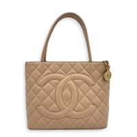 Medallion CC Tote Bag Beige in Caviar Leather, Gold hardware