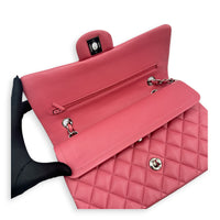 Classic Medium Pink Shoulder Bag in Lambskin, Silver hardware